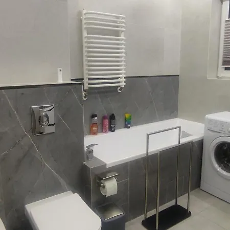 Bialy Z Ogrodem, 3 Sypialnie