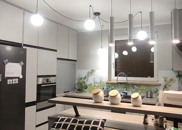 Bialy Z Ogrodem, 3 Sypialnie