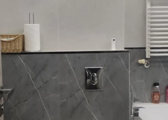 Bialy Z Ogrodem, 3 Sypialnie *