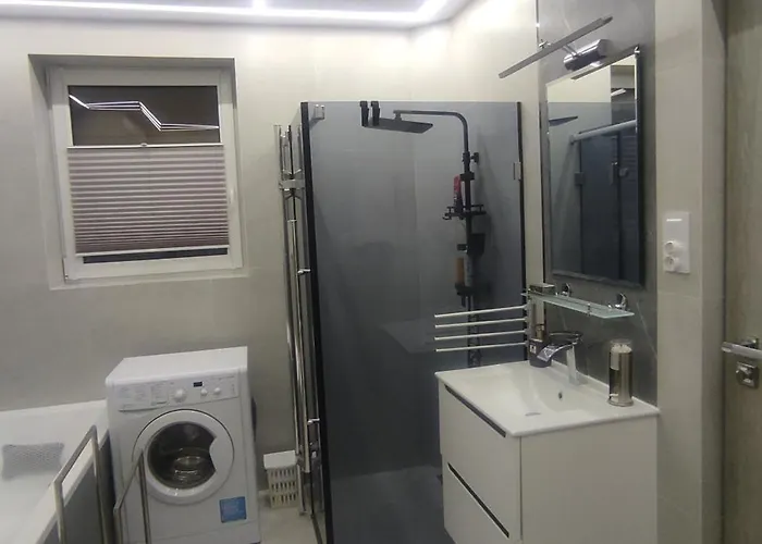 Bialy Z Ogrodem, 3 Sypialnie * Bydgoszcz